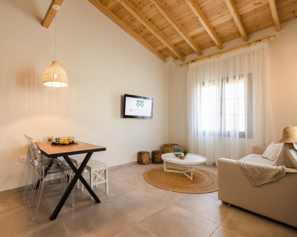 Mystes Apartment Samothraki Ngoại thất bức ảnh